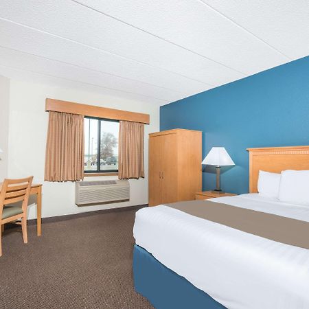 Days Inn & Suites By Wyndham Baxter Brainerd Area מראה חיצוני תמונה